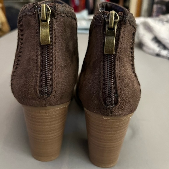 Maurice’s Belle Brown Whipstitch Ankle Boots 7.5 - Picture 5 of 5